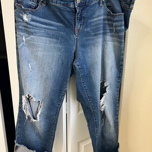 Torrid Boyfriend Jeans Women’s Size 16 Distressed Cropped Raw Hem Stretch Denim